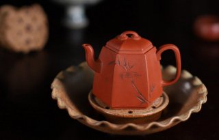 《六方錦華》經(jīng)典紫砂壺六方宜興全手工工藝美術師泡茶壺茶具朱泥